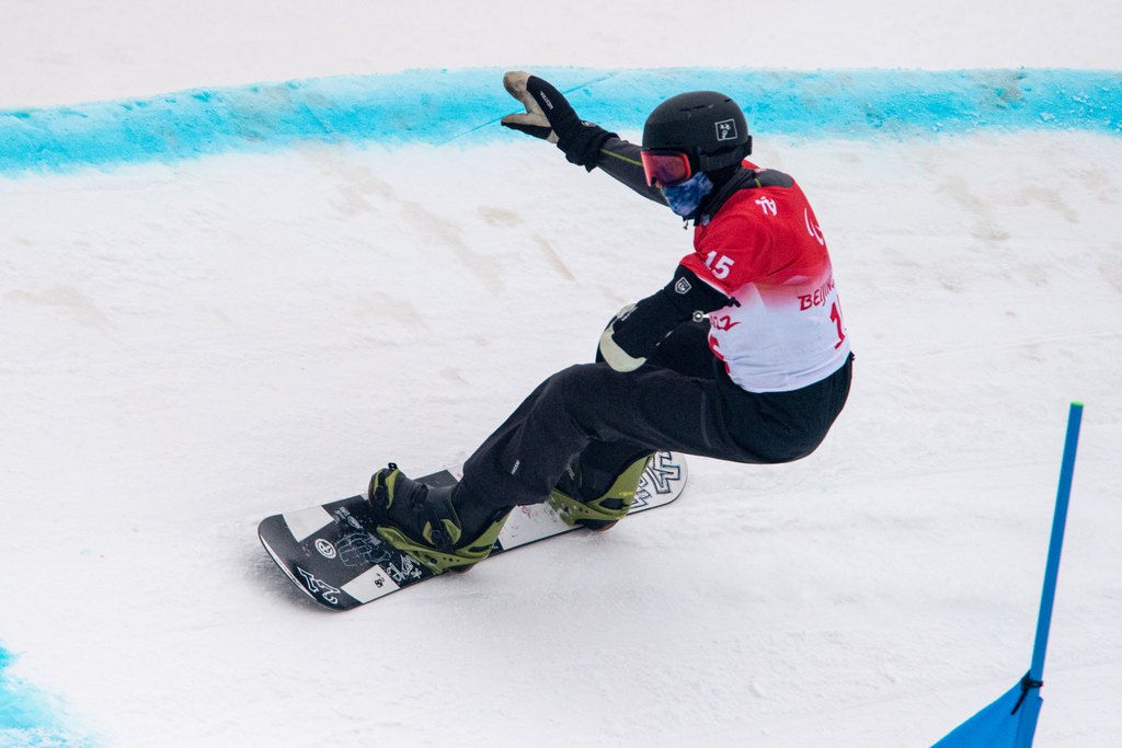 ¨Matti Sairanen banked slalomissa Pekingissä 2022.